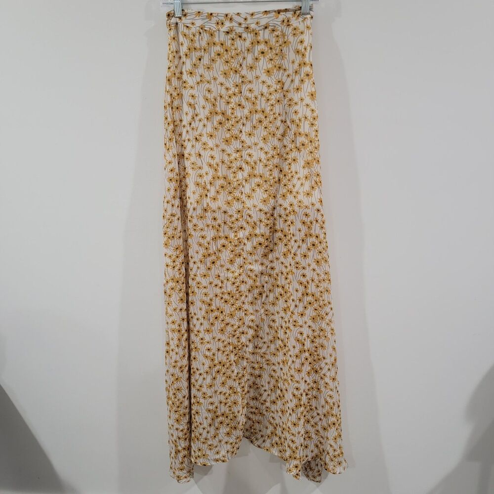 Lulus Womens Maxi Skirt Size Small Floral Yellow Cottagecore Daisy Butter Yellow